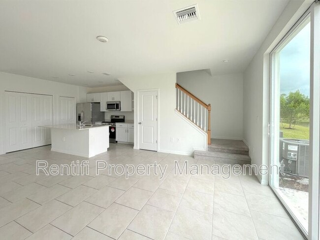 Building Photo - 4260 Canova St