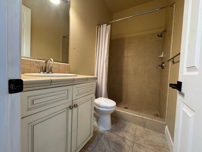 Building Photo - Welcome to the Quail Lake Gated Community!!!