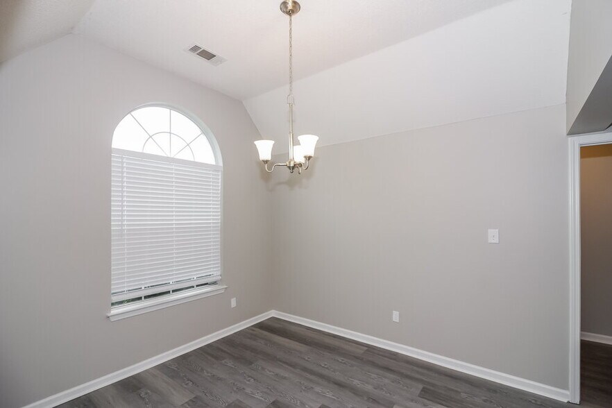 Building Photo - 9996 Houston Birch Dr