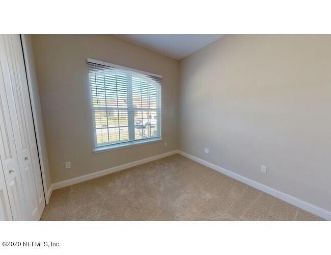 Building Photo - 323 Tate Ln