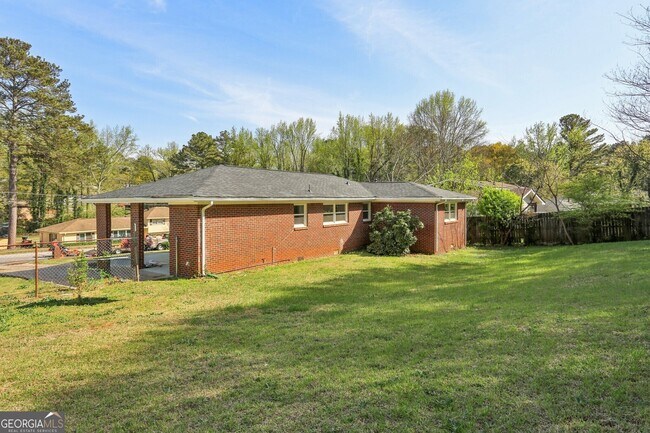 Building Photo - 2519 Miriam Ln