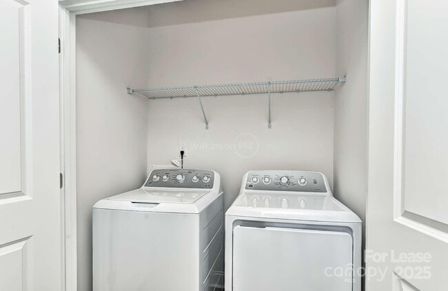 Building Photo - 12032 Storm Ln