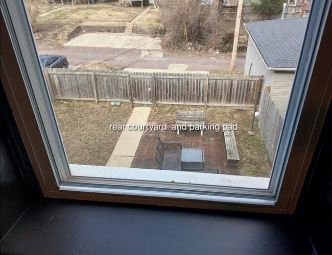 Building Photo - 2115 Allen Ave