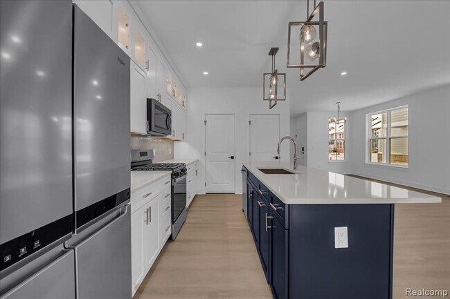 Building Photo - 10790 Barrett