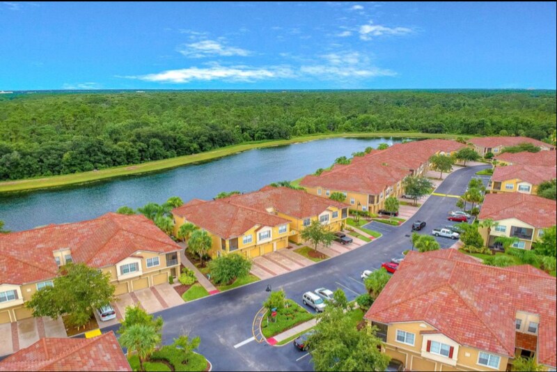 Building Photo - 2720 Oakwater Dr