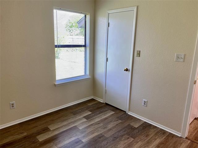 Building Photo - 1408 Walters Dr