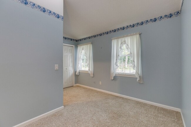 Building Photo - 3 bdrm/2 Bath Condo  Bristol, TN