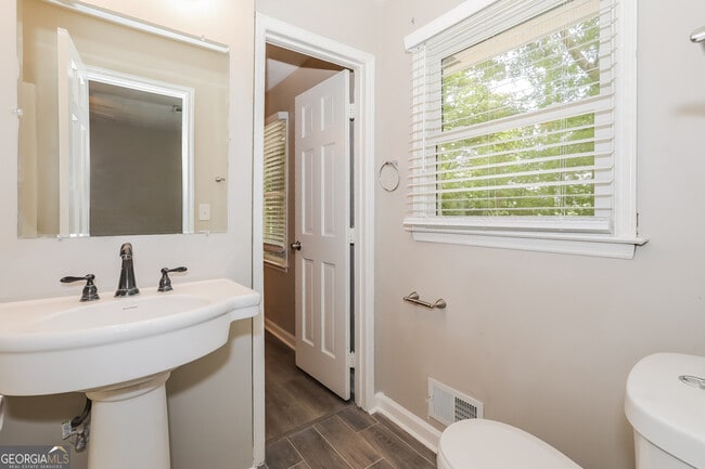 Building Photo - 2673 Green Valley Ct