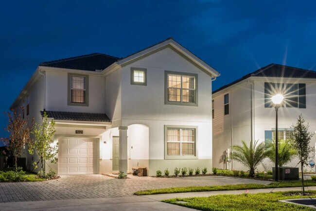 Building Photo - 4821 Kings Castle Cir