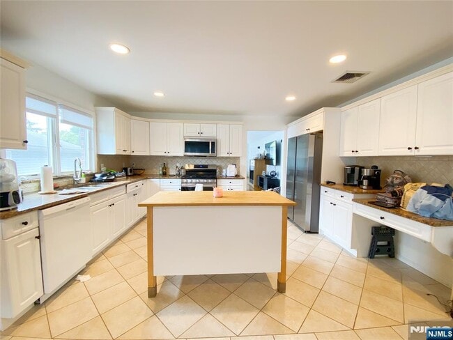 Building Photo - 118B Temple Terrace