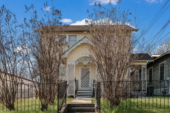 Building Photo - 1/1 Hidden Gem near Pearl