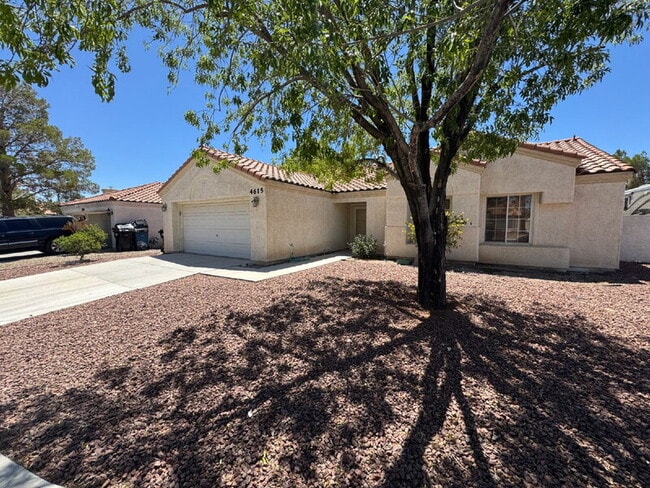 Primary Photo - 4615 Split Rock Dr