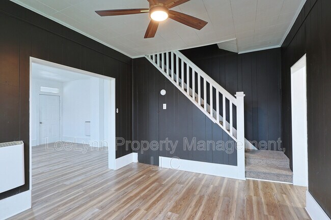 Building Photo - 14208 Temple St