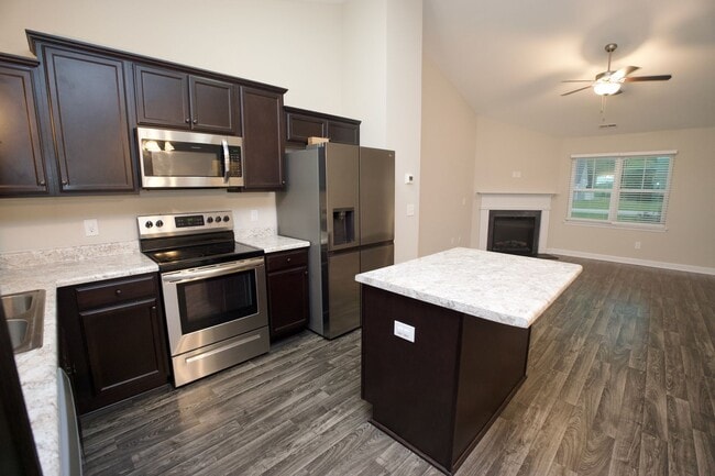 Building Photo - 2013 Belgrade-Swansboro Rd