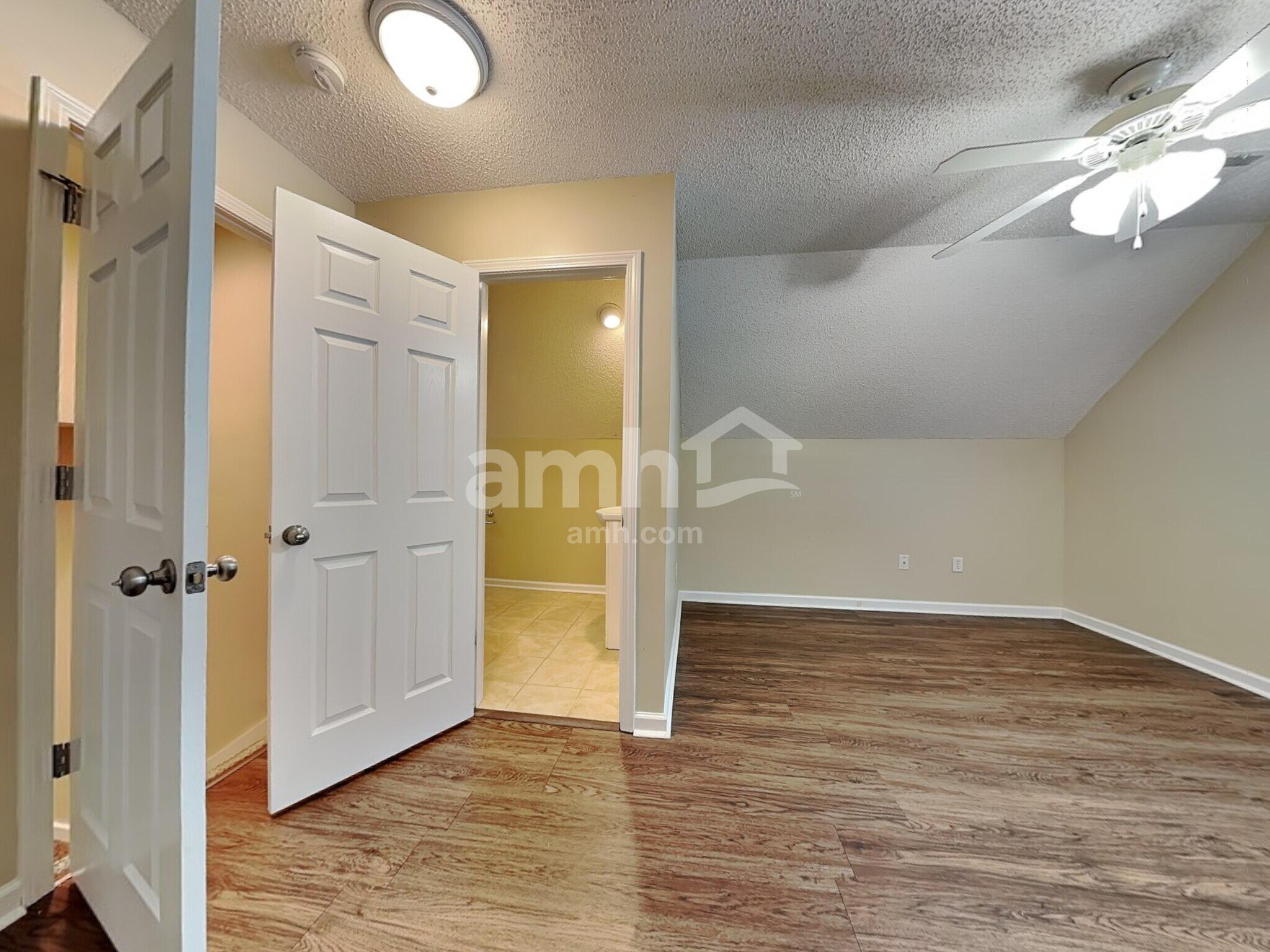 Building Photo - 505 Dresler Rd