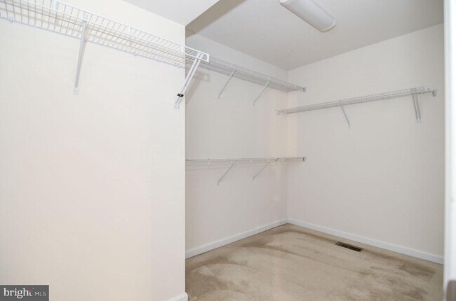 Building Photo - 3401 Eagle Ridge Dr