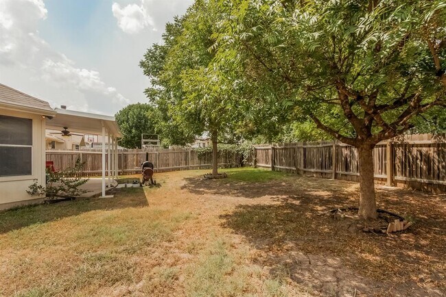 Building Photo - 3612 Bird House Dr