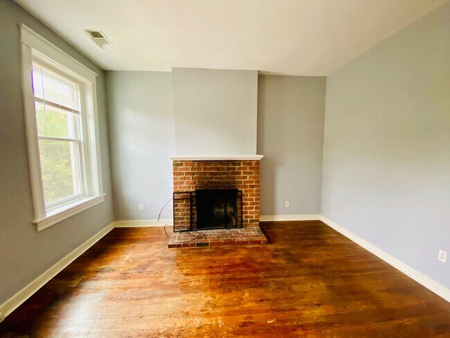 Building Photo - 2623 Floyd Ave