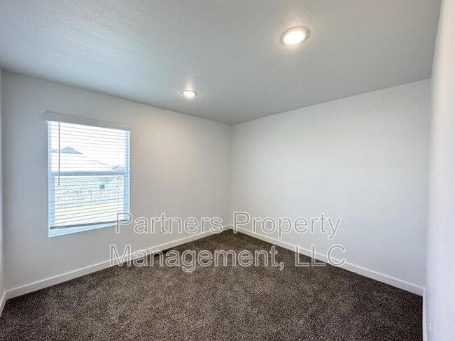 Building Photo - 1070 Boardwalk Ave