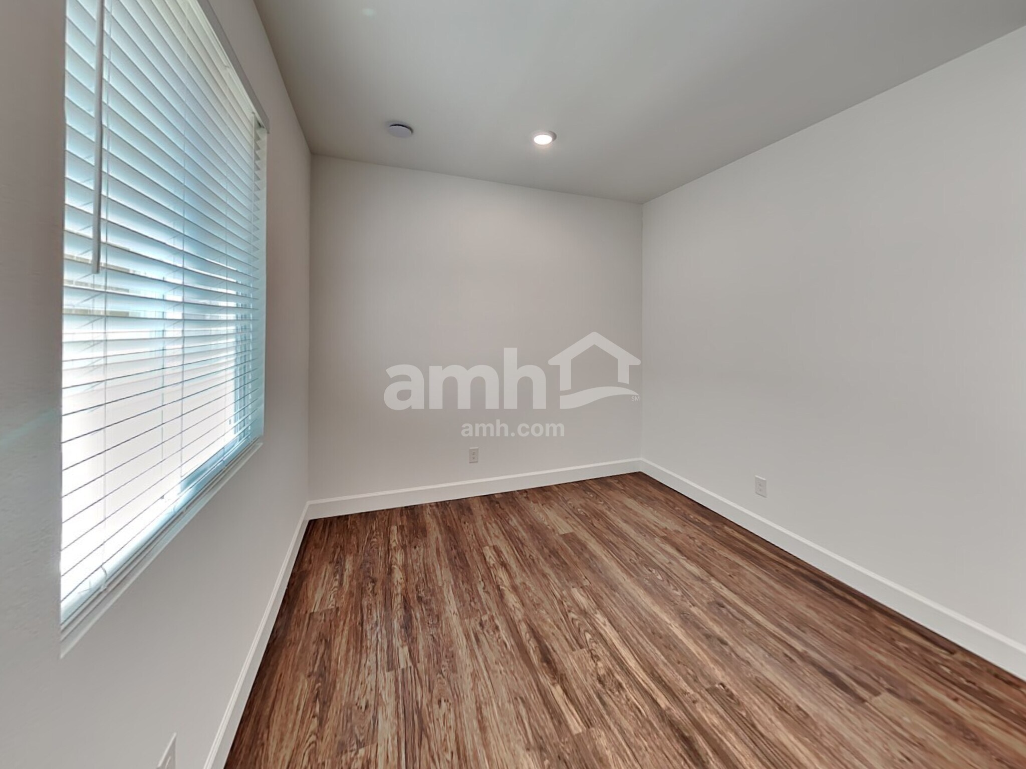 Building Photo - 9158 Ribbon Mdw Ct