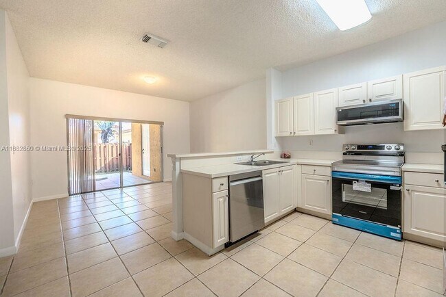 Building Photo - 8117 NW 199th Terrace