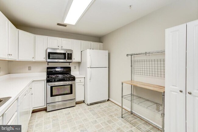 Building Photo - 12912 Churchill Ridge Cir