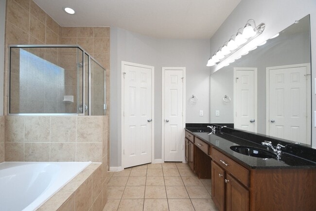 Building Photo - 14319 Heath Falls Ln
