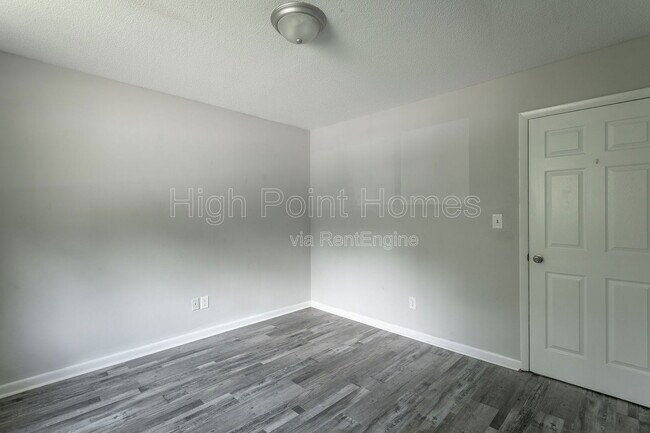 Building Photo - 603 Mountain Trail