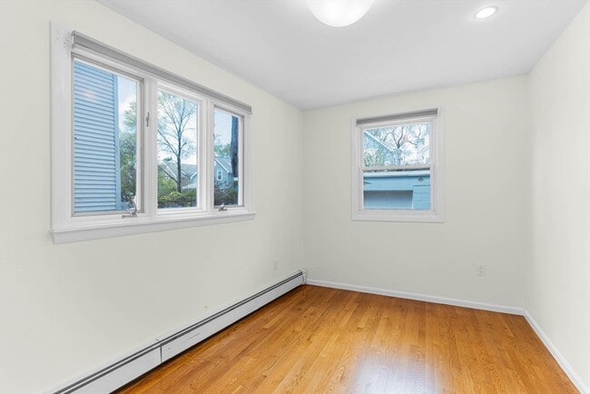 Building Photo - 51 Newbury St