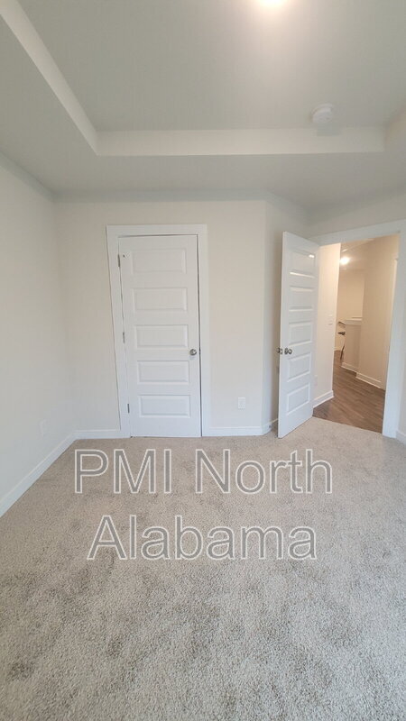 Building Photo - 7203 Chatfield Wy NW