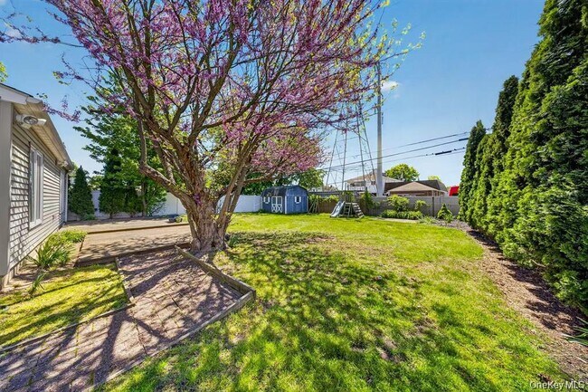 Building Photo - 84 Cornflower Rd