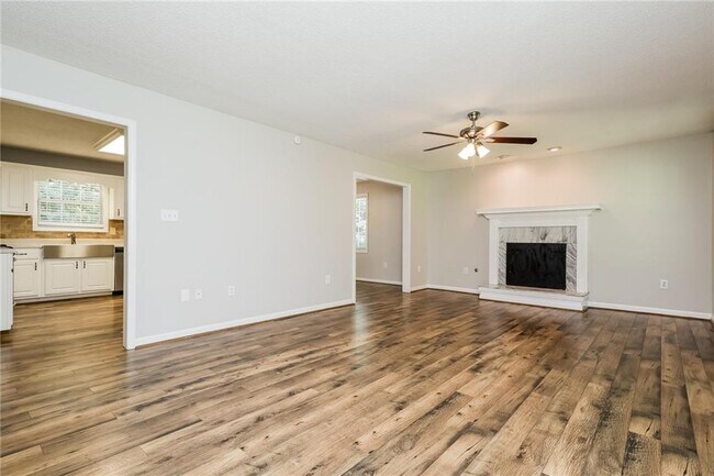 Building Photo - 169 Hayes Cir
