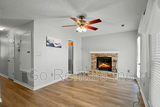 Building Photo - 4601 Little River Rd