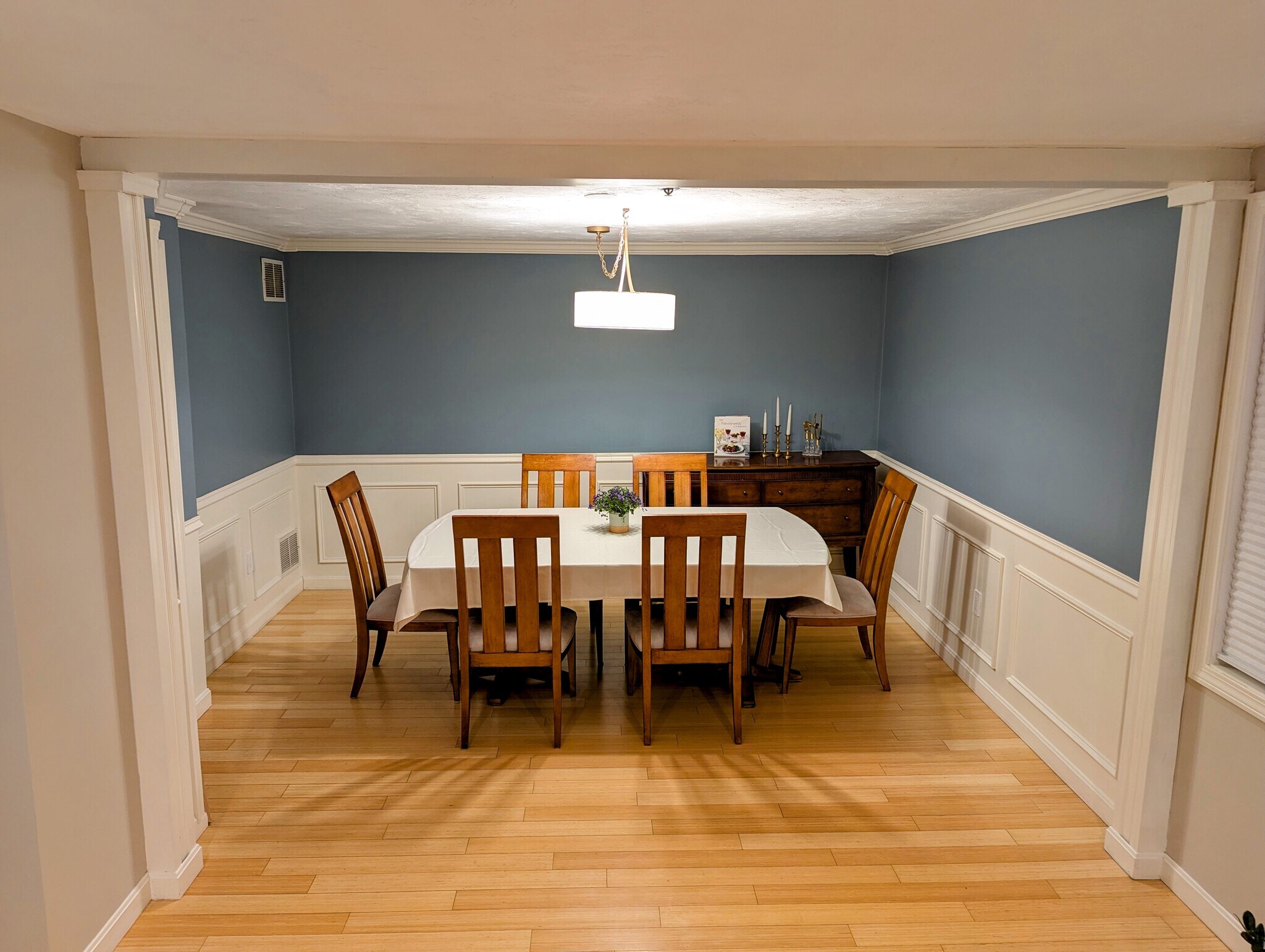 Building Photo - 55 Howland St