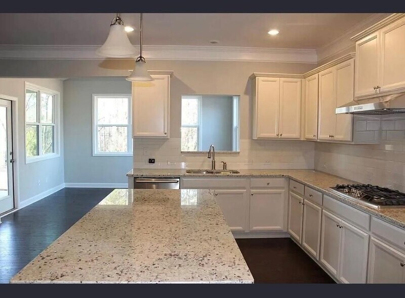 Building Photo - 428 Silver Brook Dr