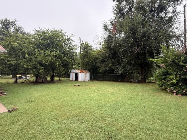 Building Photo - Reduced Rent! Available Now! ***SPECIAL 50% OFF 1ST FULL MONTH'S RENT***    Charming 4 bedroom ho...