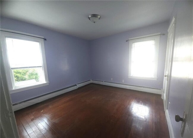Building Photo - 256 Japonica St