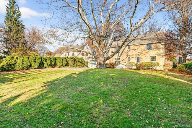 Building Photo - 5 Seymour Pl