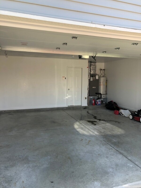 Building Photo - 137 Broadmoor Bend