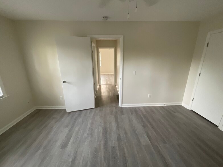 Building Photo - 612 Garland Dr