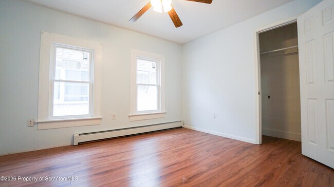 Building Photo - 1514 Farr St