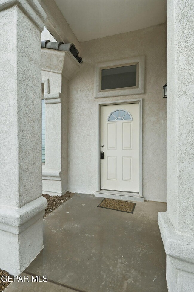 Building Photo - 664 Paseo Modesto Dr