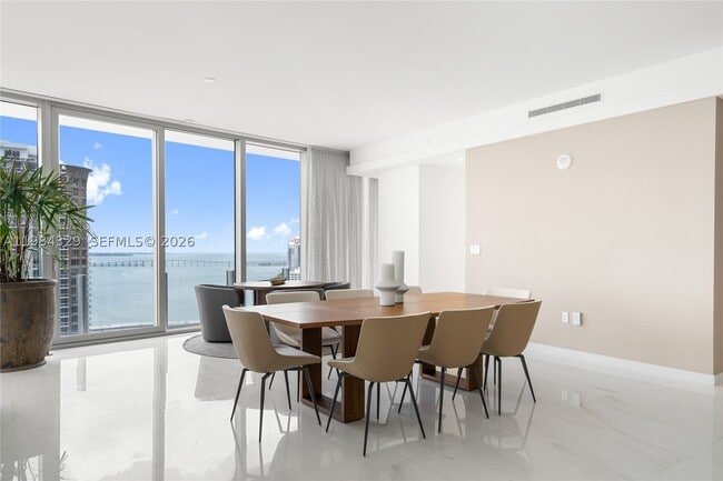 Building Photo - 300 Biscayne Blvd