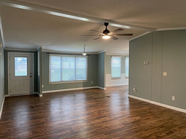 Building Photo - Updated Three Bedroom Two Bath Double Wide in Iron Station
