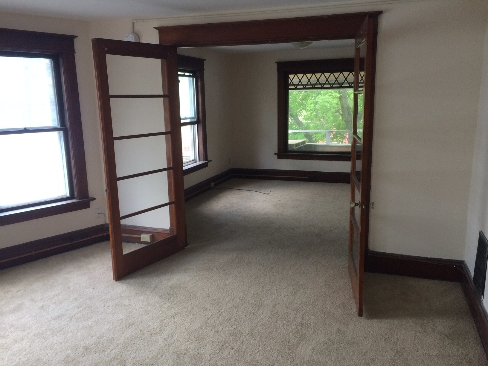 Building Photo - 58 King St