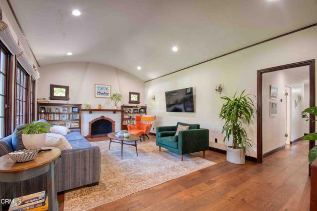 Building Photo - 1014 Stearns Dr