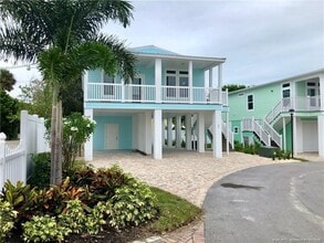 Building Photo - 44 NE Nautical Dr