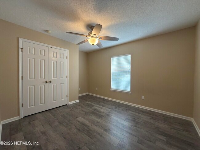 Building Photo - 2472 Willowbend Dr