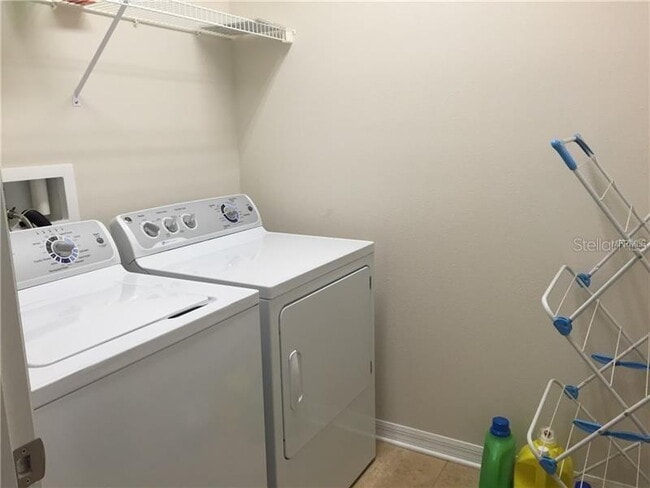 Building Photo - Gated Community! Gorgeous ammenity center