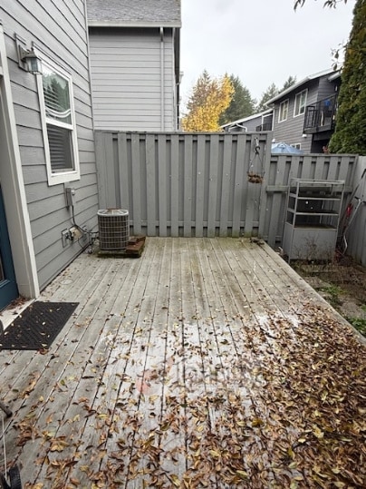 Building Photo - 810 E Ninth St